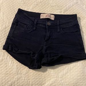 Hollister black jean shorts size 00